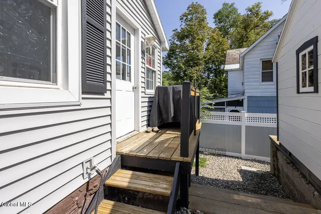 $265,000 | 21 Main Street, Rexford, NY 12148