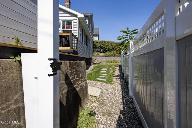 $265,000 | 21 Main Street, Rexford, NY 12148