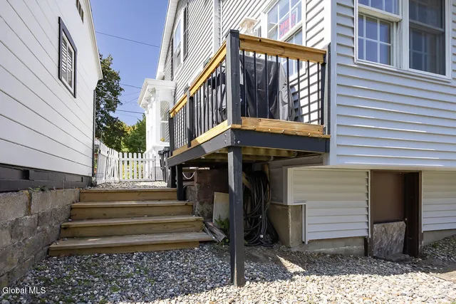 $265,000 | 21 Main Street, Rexford, NY 12148