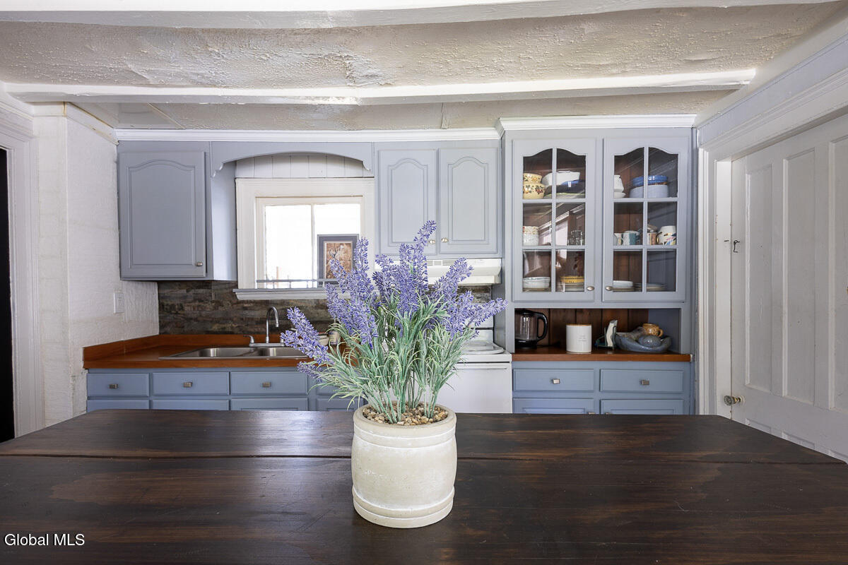 21 Main Street Rexford, NY 12148 - Photo 7 of 43 13-21 Main St-09