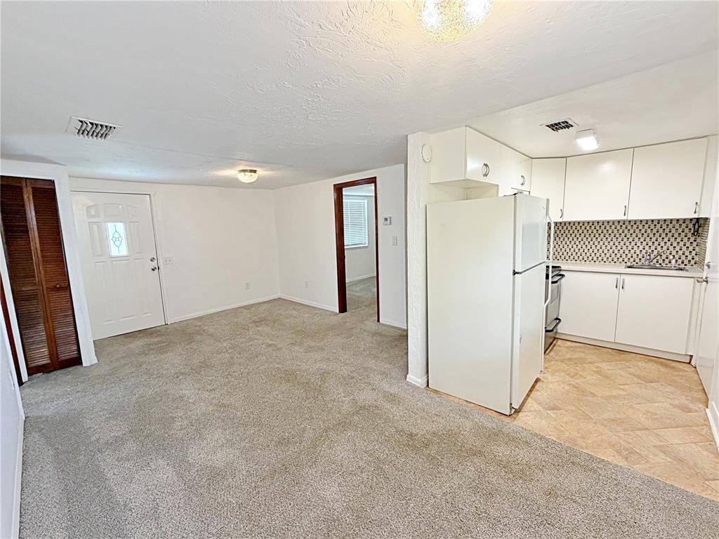 2400 Shannon Road Orlando, FL 32806 - Photo 9 of 18