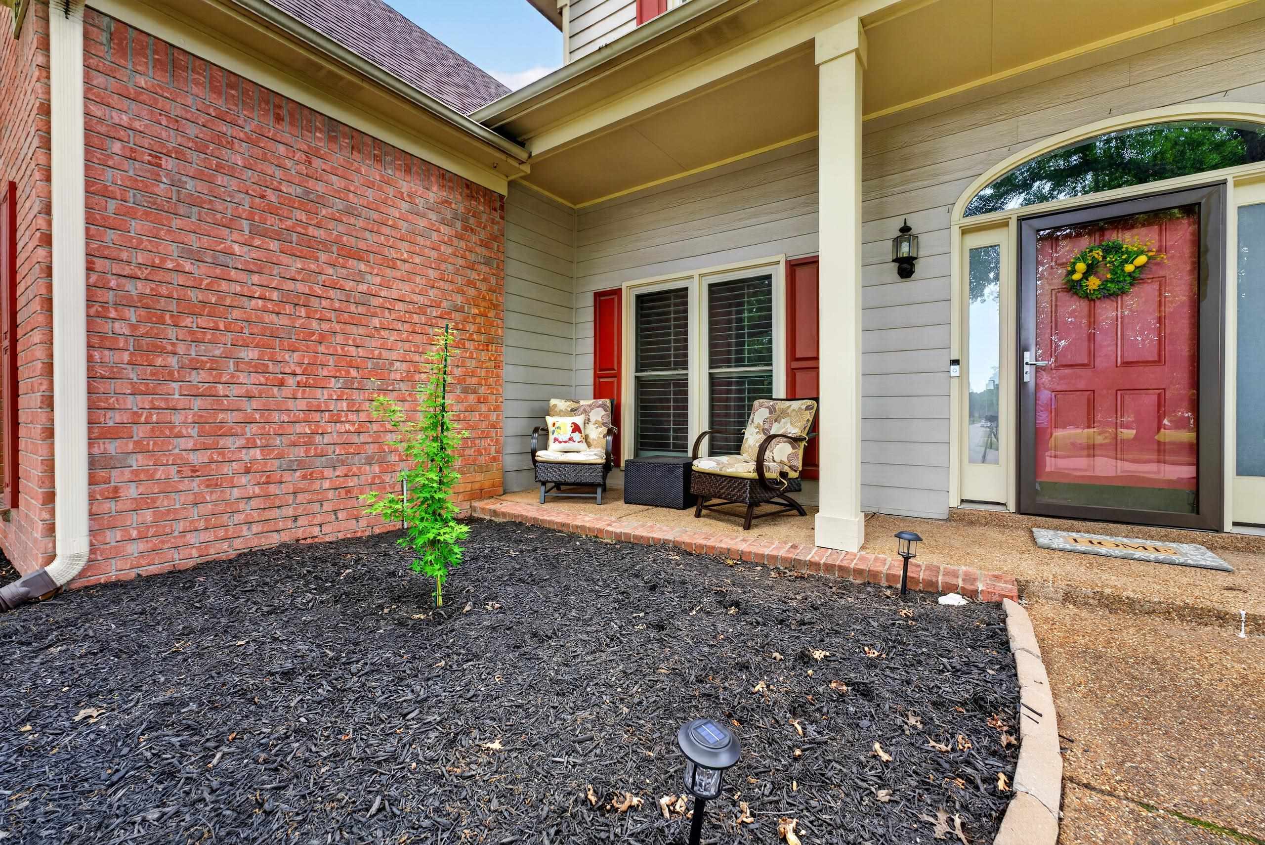 1572 John Ridge Drive Collierville, TN 38017 - Photo 2 of 32