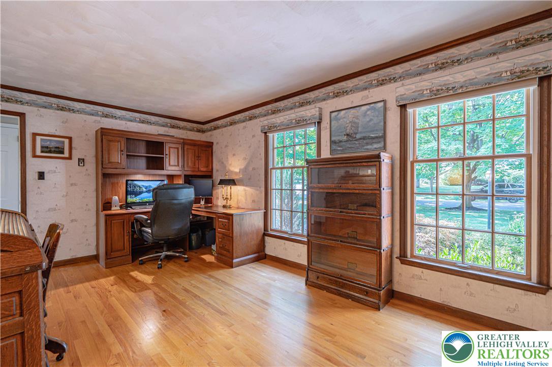 1434 Colgate Drive Bethlehem, PA 18017 - Photo 10 of 37 a workspace with furniture window and wooden floor