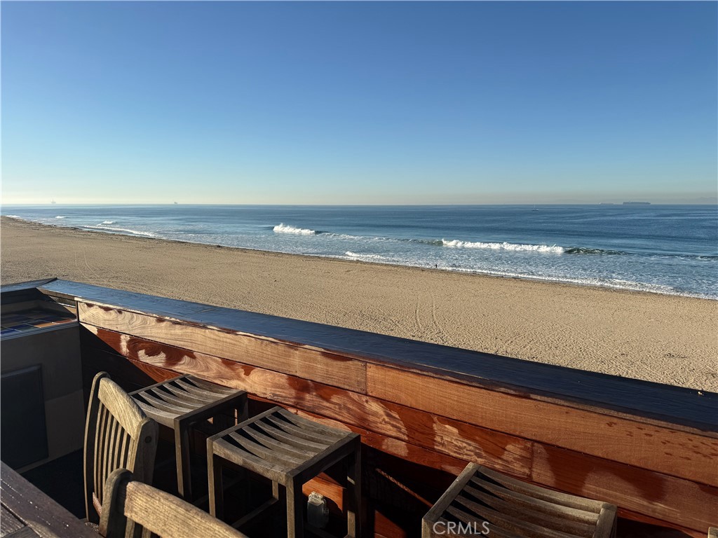 87 A Surfside Avenue Surfside, CA 90743 - Photo 5 of 14 a view of an ocean