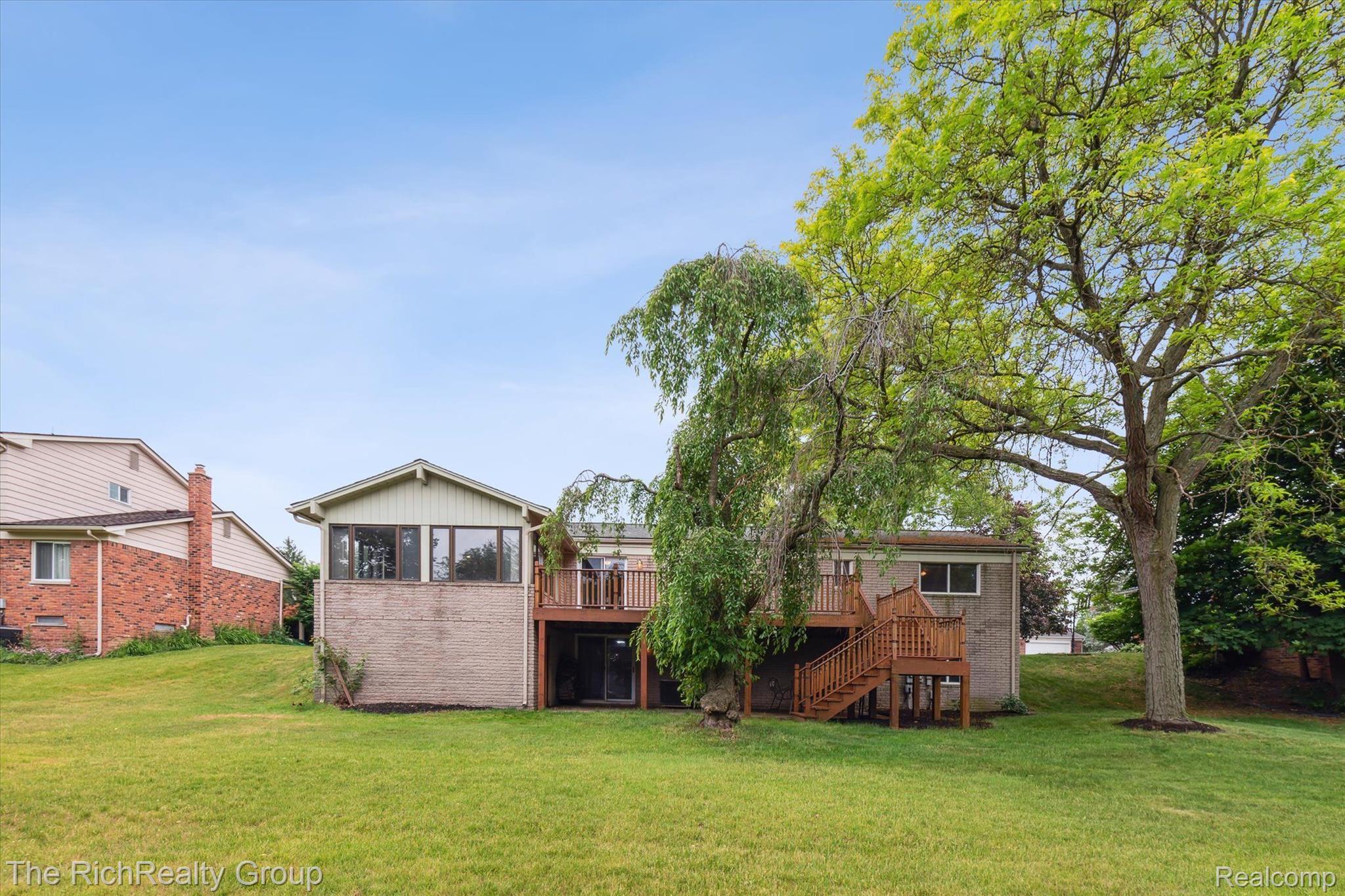 36502 Saxony Road Farmington, MI 48335 - Photo 38 of 51 Gallery Image 38