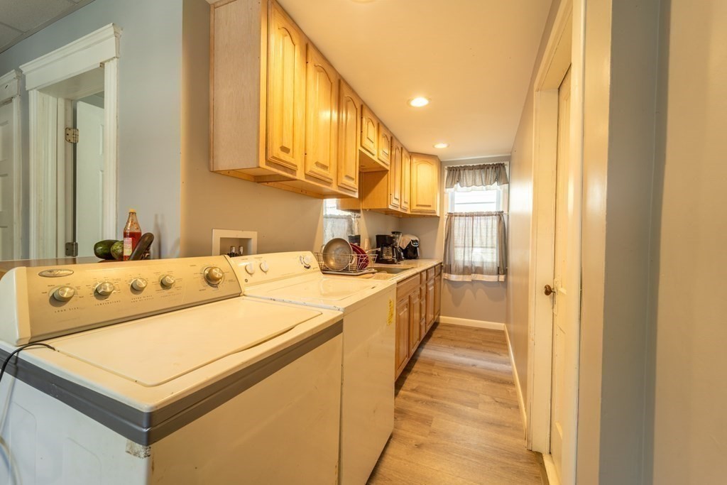 4 Arthur Street Worcester, MA 01604 - Photo 17 of 39