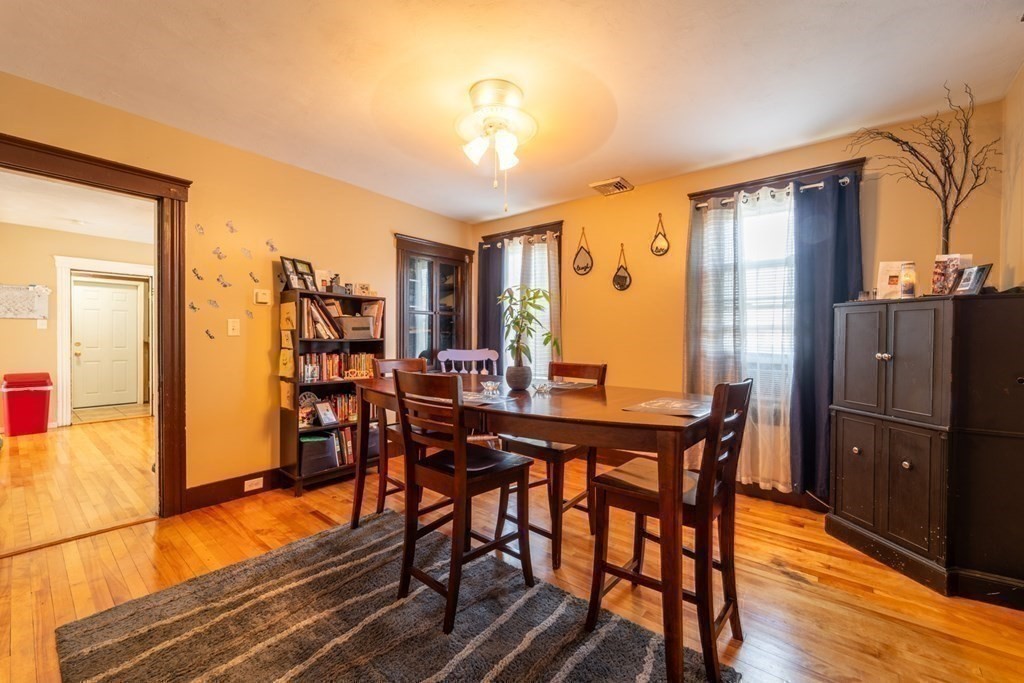 4 Arthur Street Worcester, MA 01604 - Photo 18 of 39