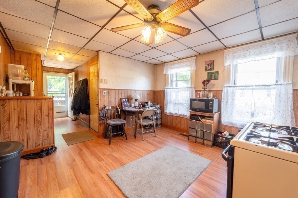 4 Arthur Street Worcester, MA 01604 - Photo 23 of 39