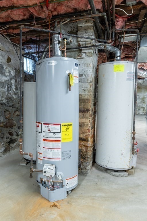 4 Arthur Street Worcester, MA 01604 - Photo 37 of 39