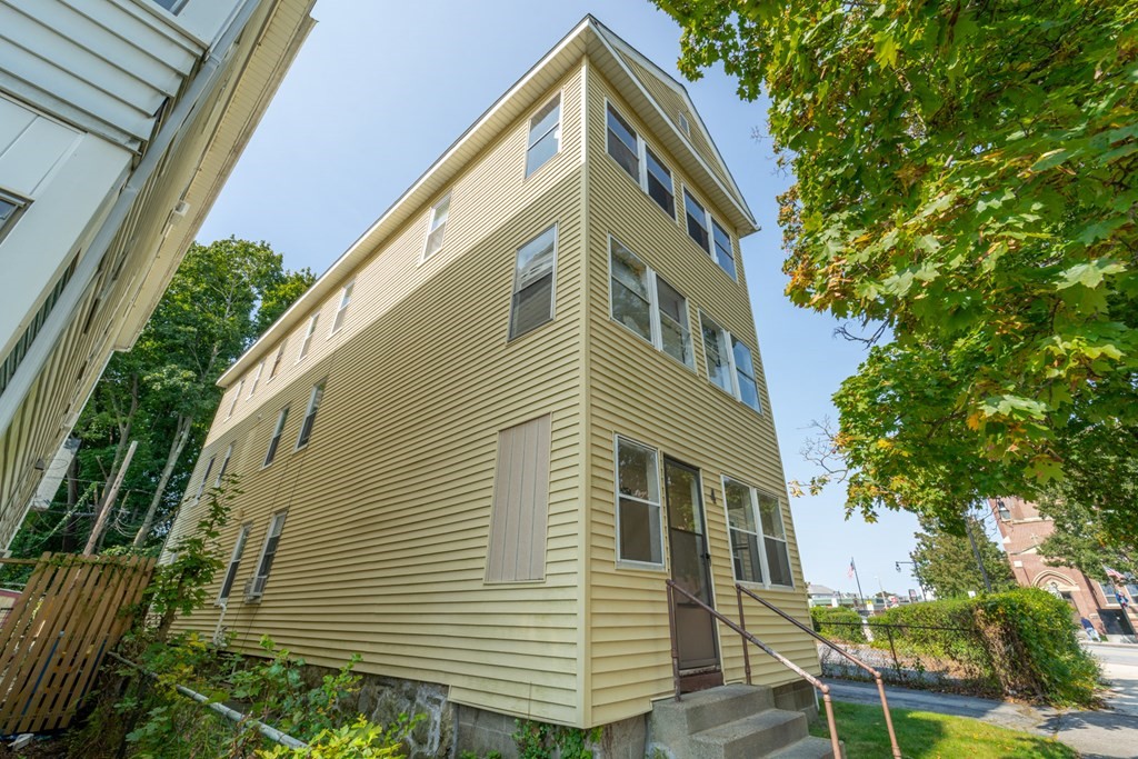 4 Arthur Street Worcester, MA 01604 - Photo 39 of 39