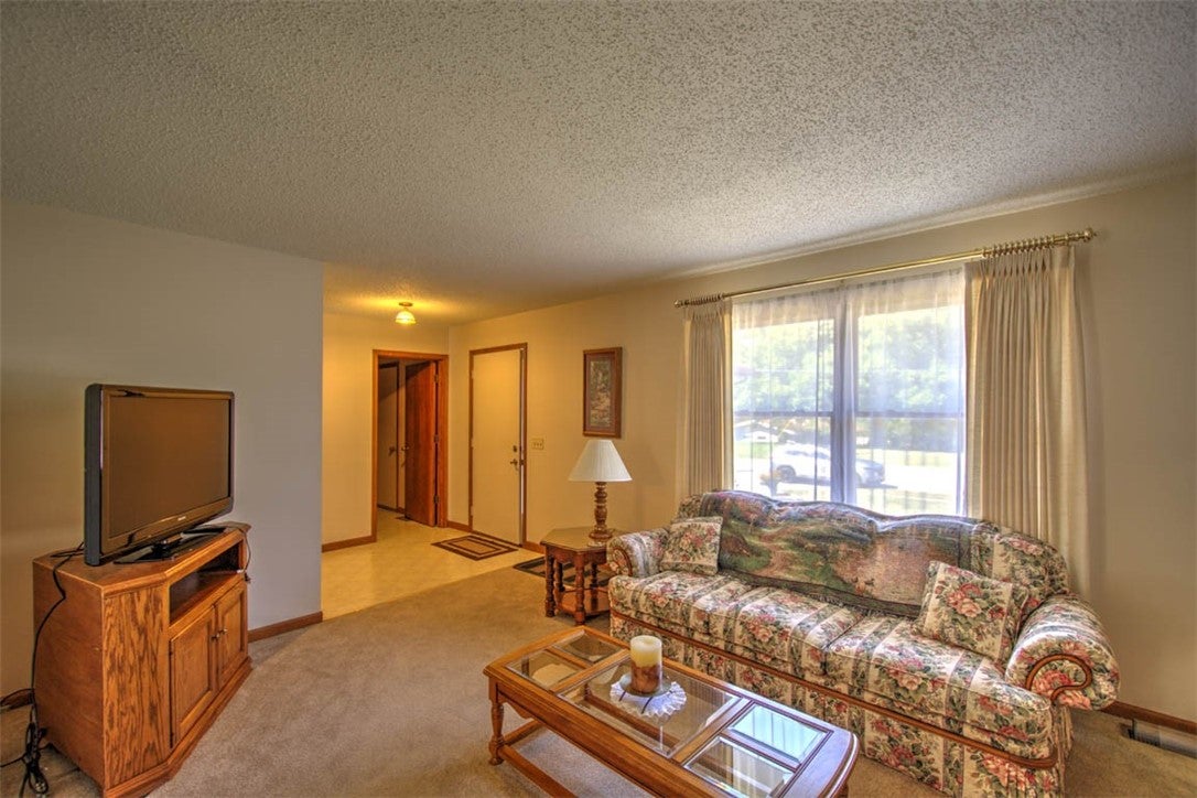 1551 West Pershing Road Decatur, IL 62526 - Photo 8 of 22 Gallery Image 8