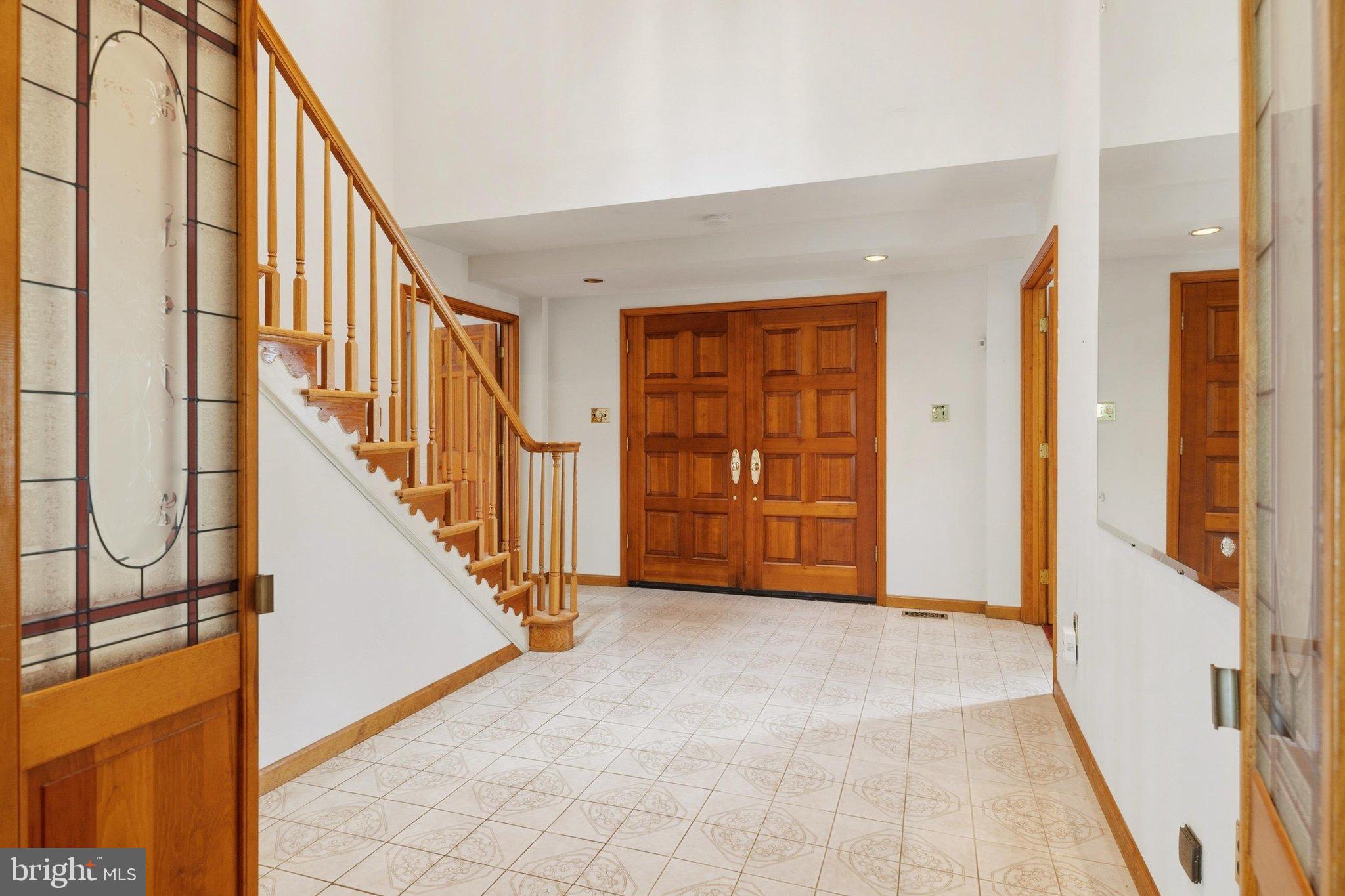 6140 Fishers Station Road Lothian, MD 20711 - Photo 15 of 76 Inviting foyer