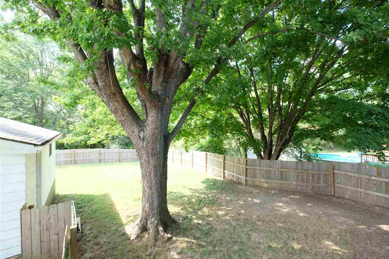 806 Springfield Road East Peoria, IL 61611 - Photo 28 of 36 Gallery Image 28