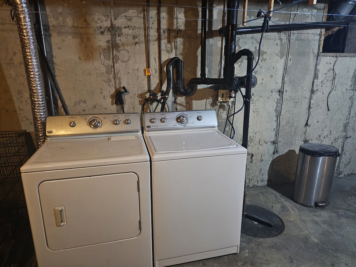 10081 Brian Street Rock Falls, IL 61071 - Photo 17 of 20 a utility room with dryer and washer