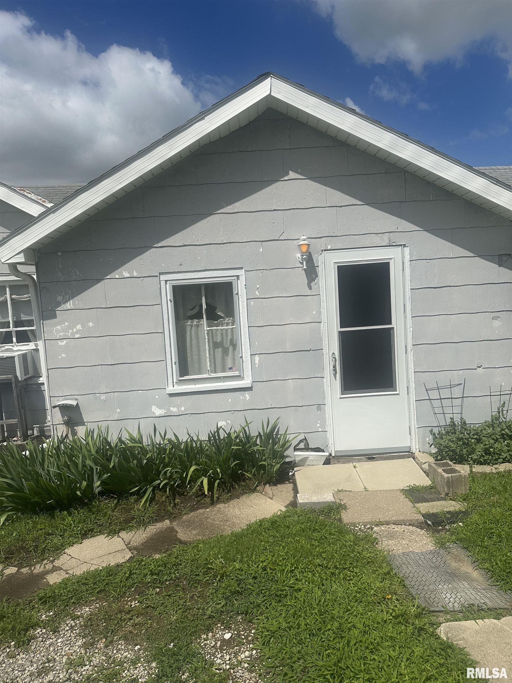 202 North Madison Street Washburn, IL 61570 - Photo 3 of 12
