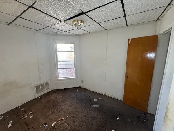 $225,000 | 940 North Hamlin Avenue, Chicago, IL 60651