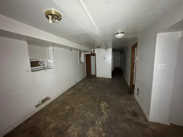 $225,000 | 940 North Hamlin Avenue, Chicago, IL 60651