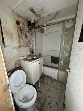 $225,000 | 940 North Hamlin Avenue, Chicago, IL 60651