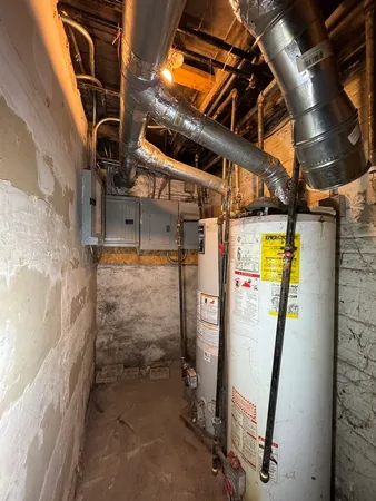 $225,000 | 940 North Hamlin Avenue, Chicago, IL 60651