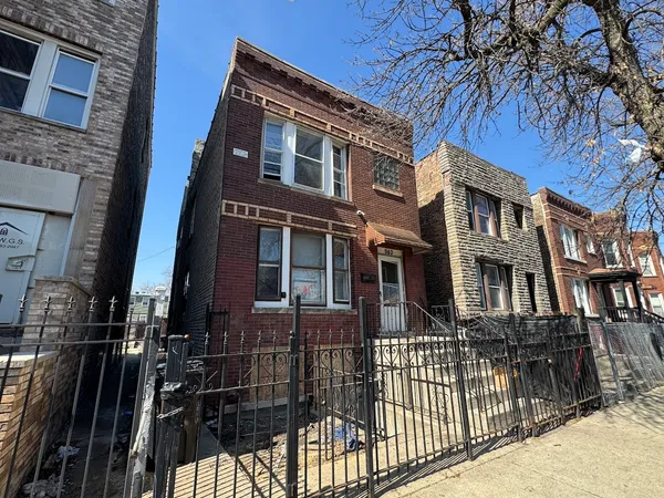 $225,000 | 940 North Hamlin Avenue, Chicago, IL 60651