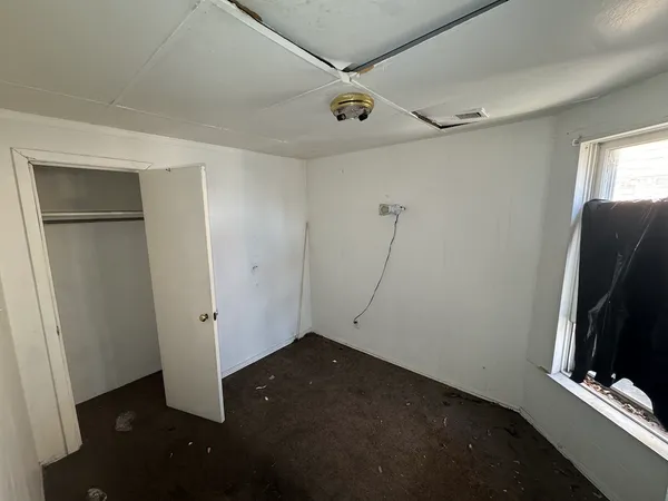 $225,000 | 940 North Hamlin Avenue, Chicago, IL 60651