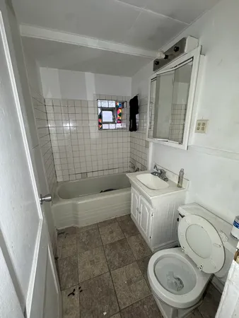 $225,000 | 940 North Hamlin Avenue, Chicago, IL 60651