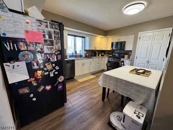 $560,000 | 33 Woodsedge Avenue, Budd Lake, NJ 07828