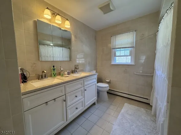 $560,000 | 33 Woodsedge Avenue, Budd Lake, NJ 07828