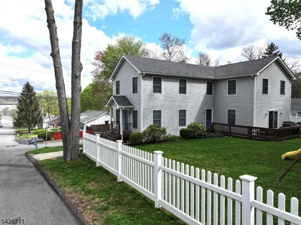 $560,000 | 33 Woodsedge Avenue, Budd Lake, NJ 07828