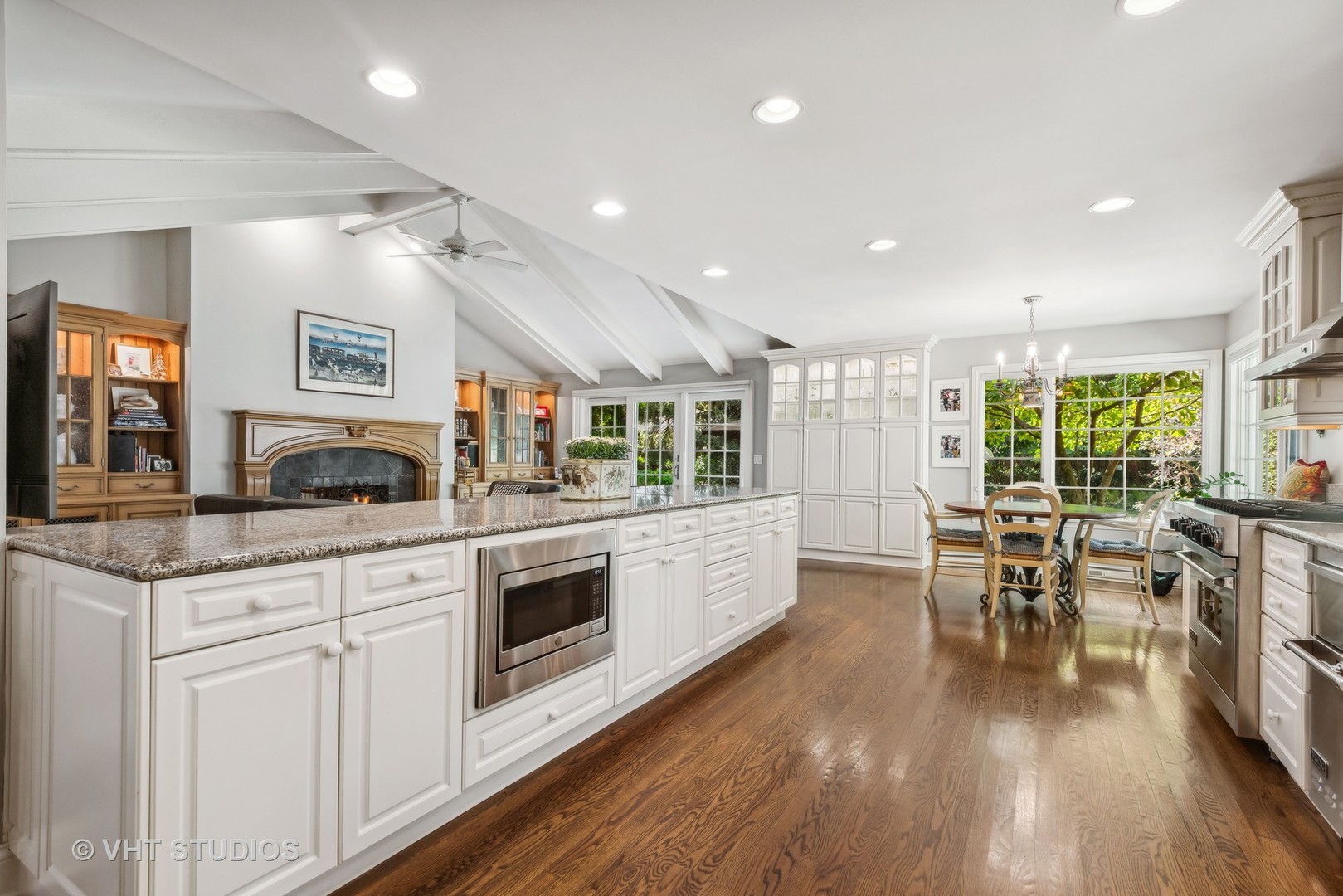 850 Sheridan Road Winnetka, IL 60093 - Photo 7 of 31