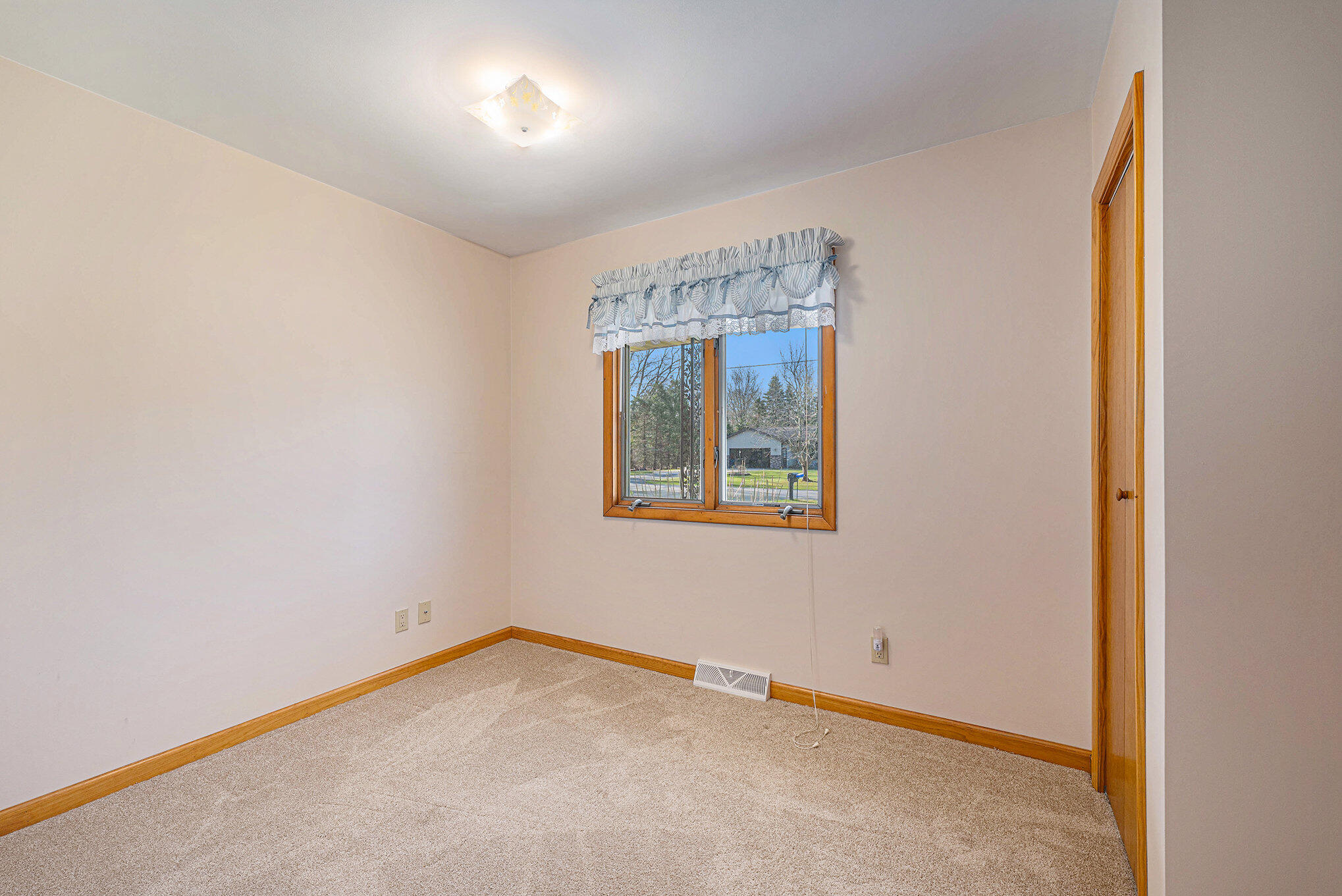 1326 Yoder Road Manistee, MI 49660 - Photo 16 of 30 018_p1015419
