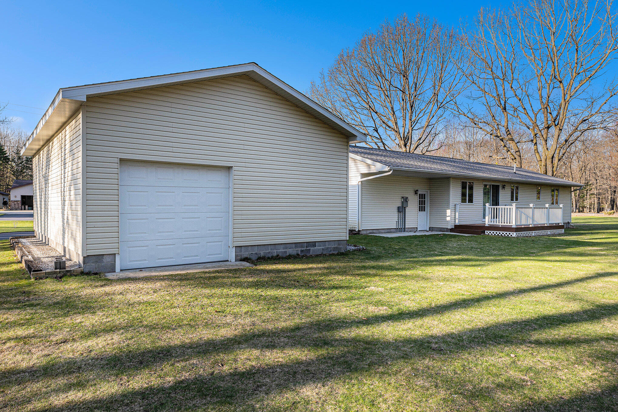 1326 Yoder Road Manistee, MI 49660 - Photo 26 of 30 005_p1015375