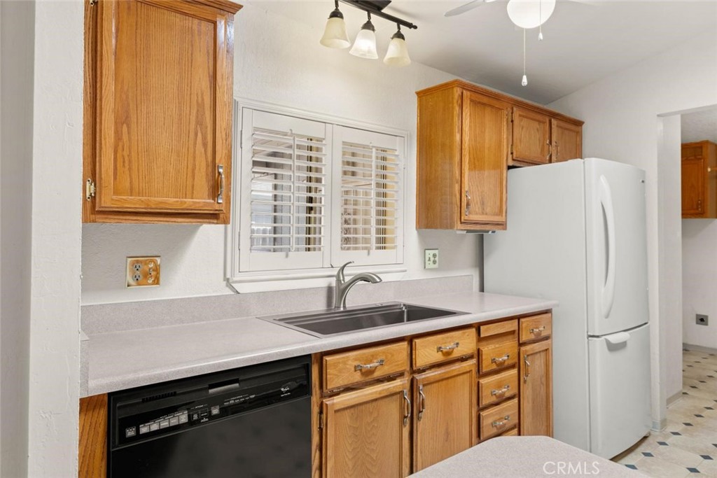 2050 Springfield Drive, Unit 103 Chico, CA 95928 - Photo 16 of 35