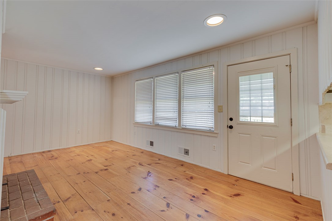 2003 College Avenue Anderson, SC 29621 - Photo 16 of 38