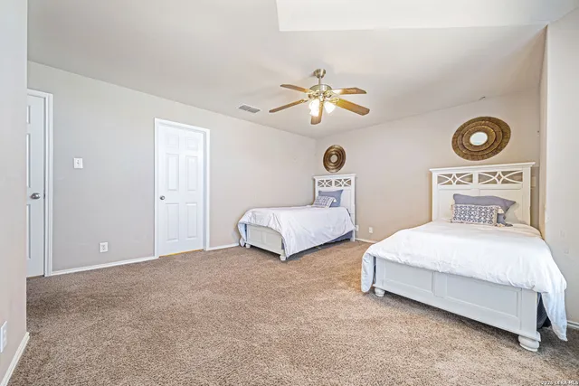 $398,500 | 104 Yeager Circle, Cibolo, TX 78108