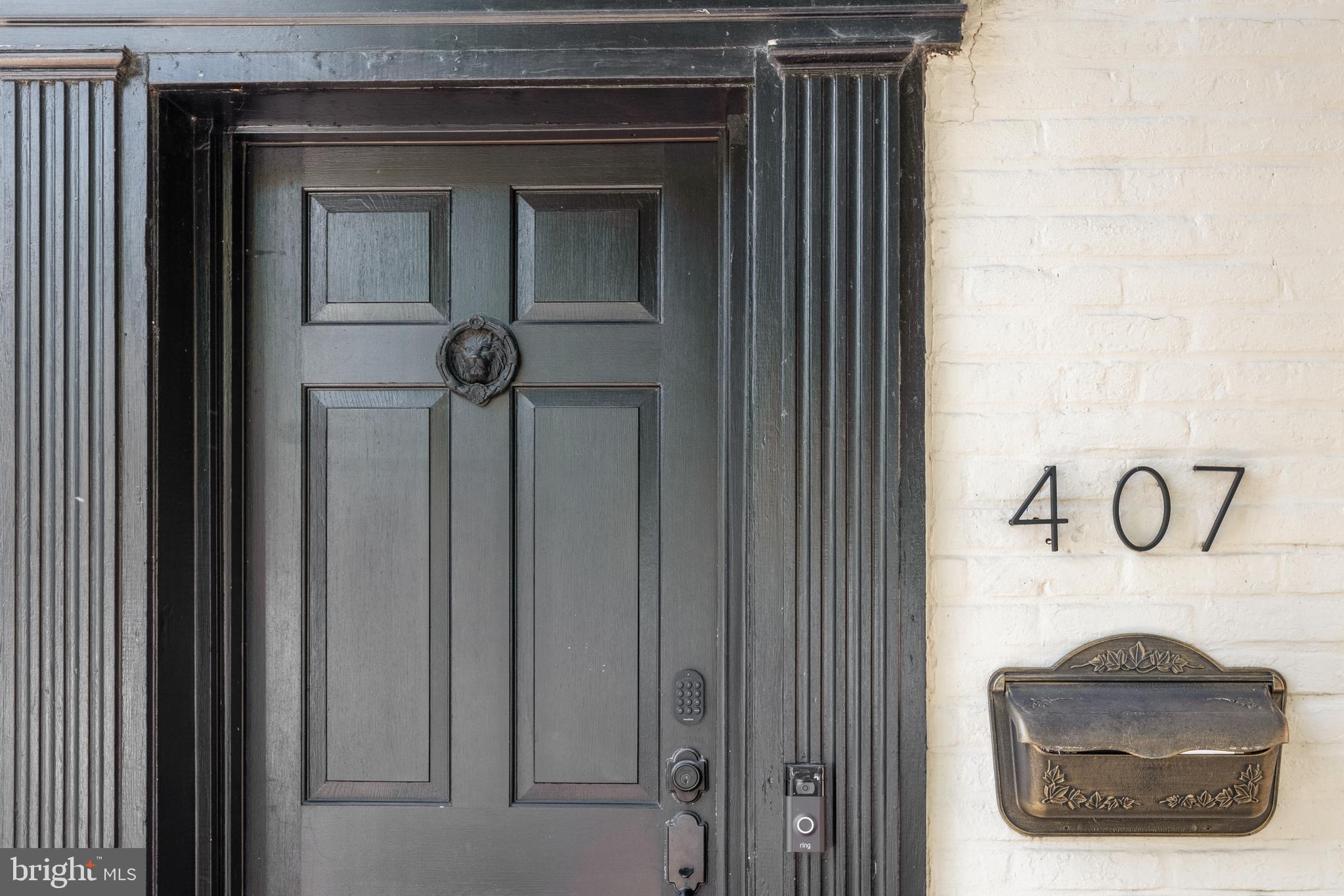 407 Independence Avenue Southeast Washington, DC 20003 - Photo 4 of 41