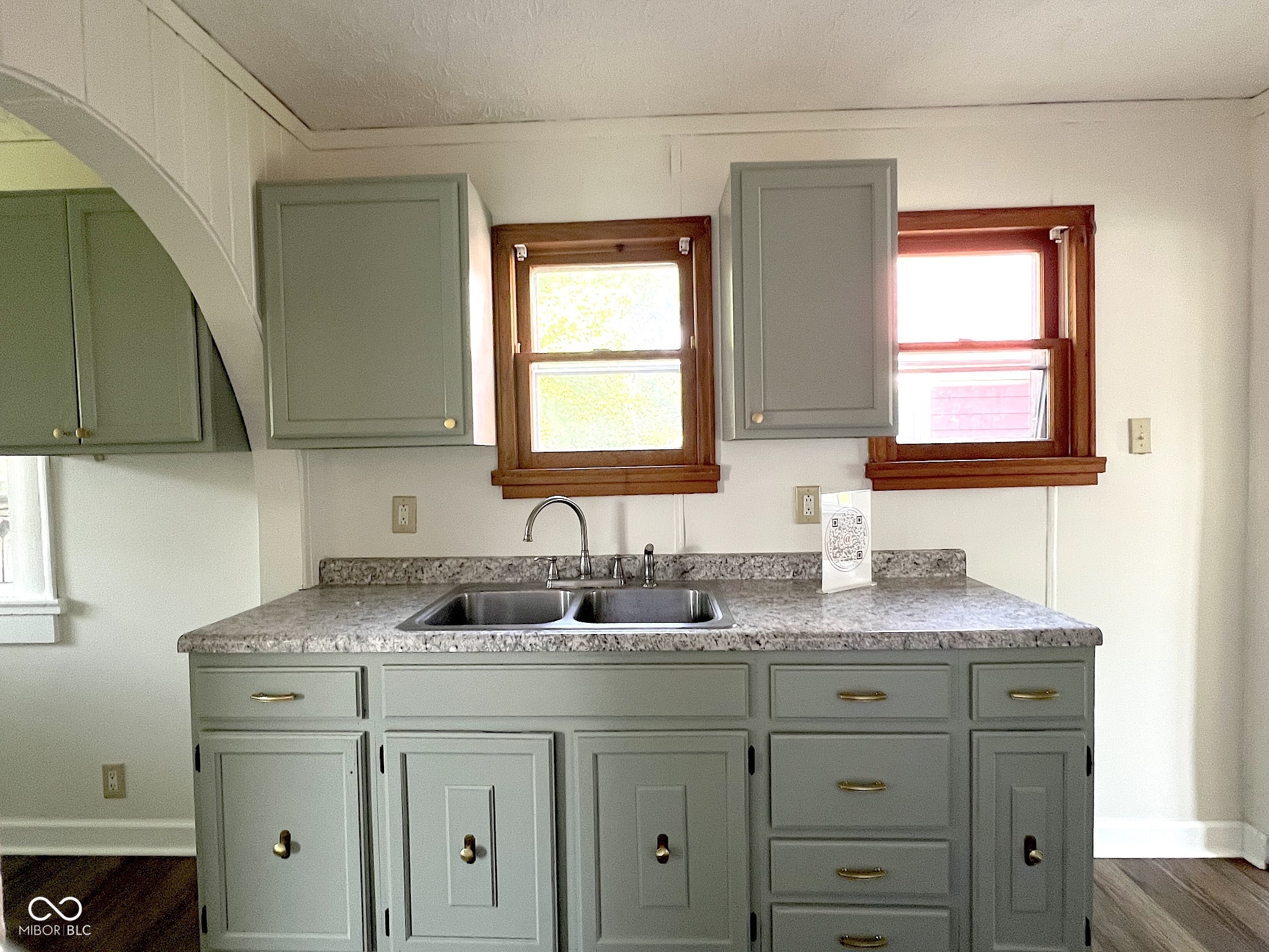 4929 Young Avenue Indianapolis, IN 46201 - Photo 12 of 29