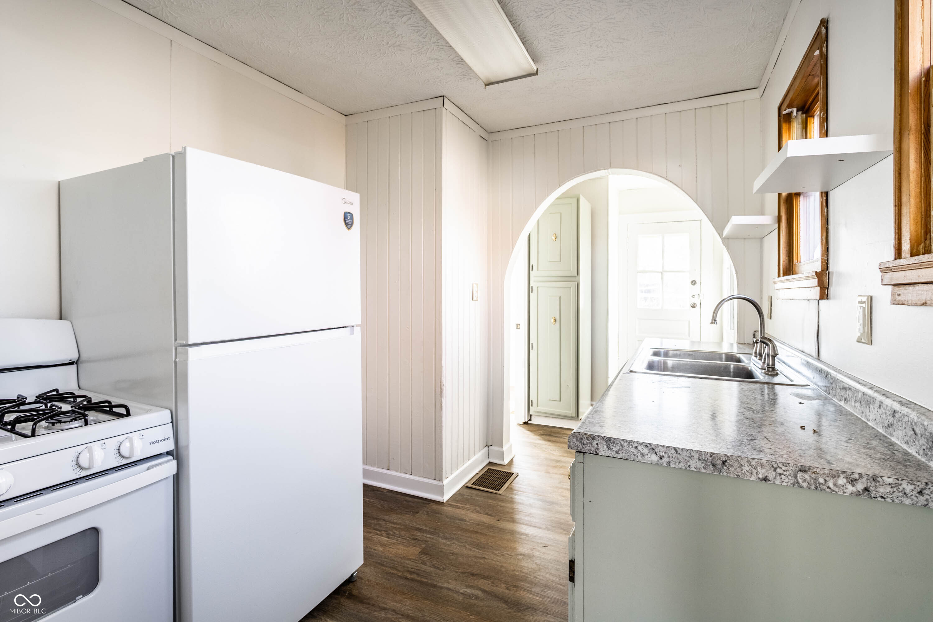 4929 Young Avenue Indianapolis, IN 46201 - Photo 13 of 29