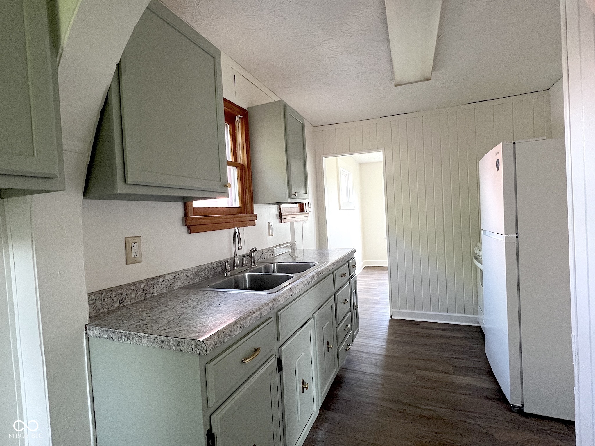 4929 Young Avenue Indianapolis, IN 46201 - Photo 17 of 29