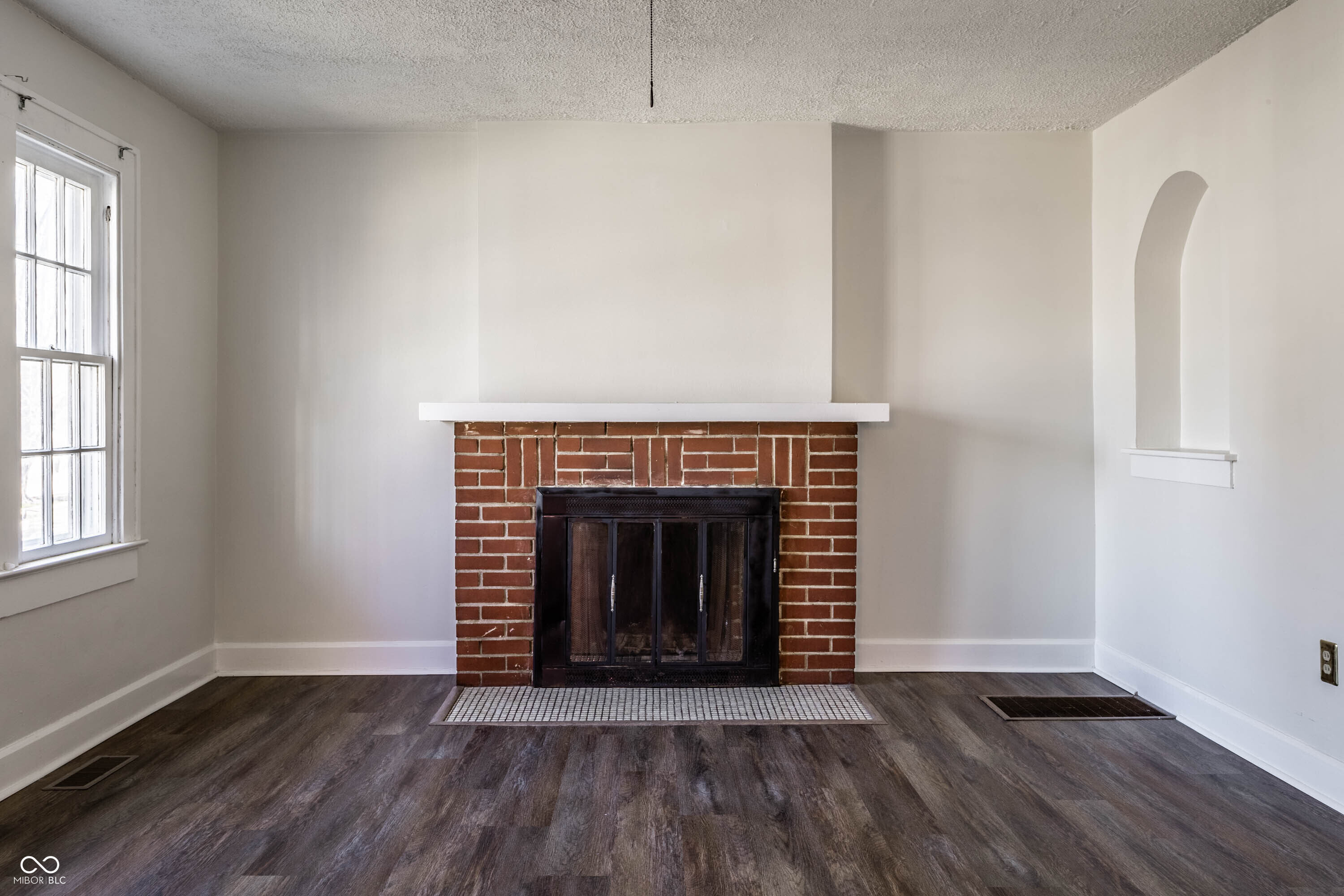 4929 Young Avenue Indianapolis, IN 46201 - Photo 6 of 29