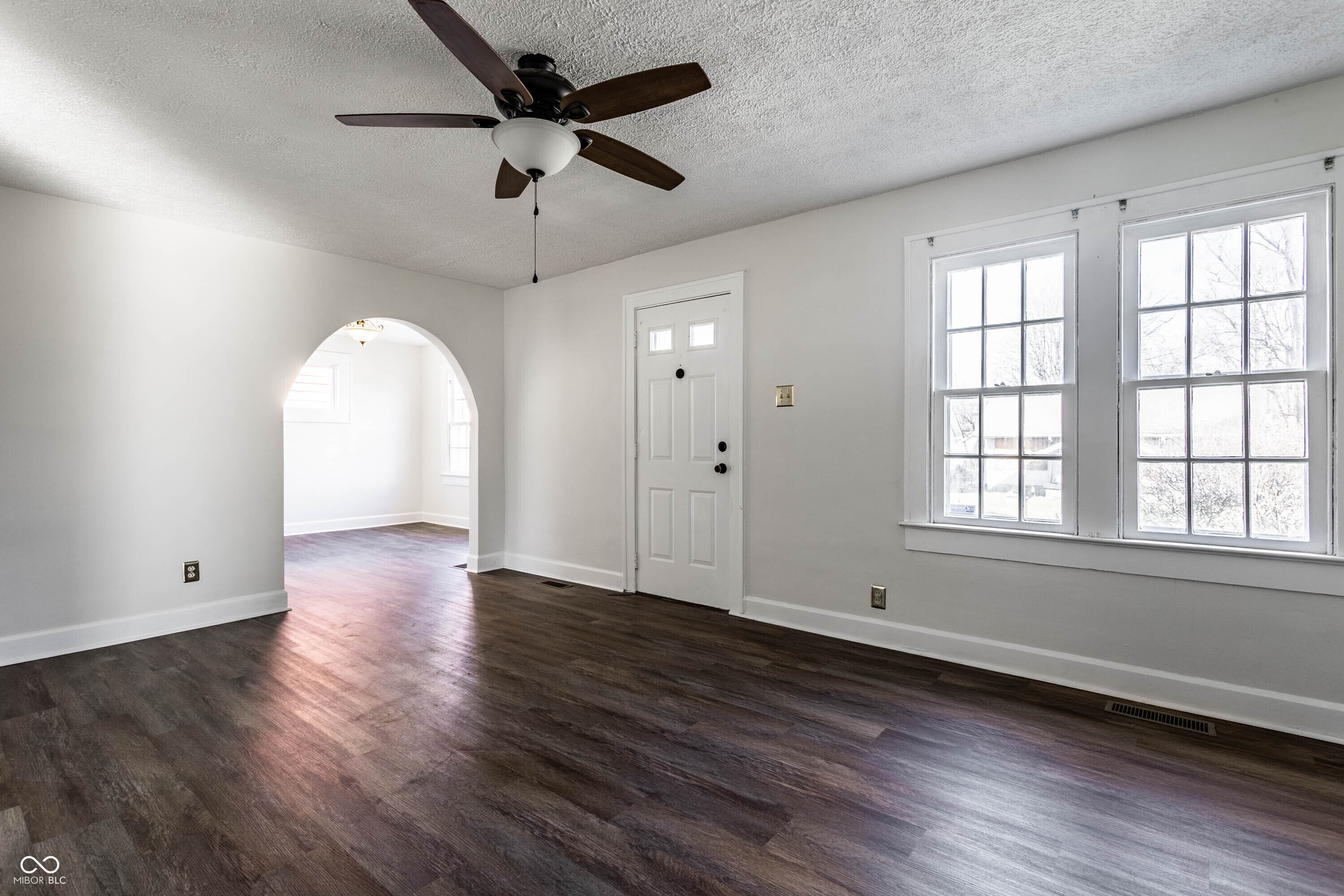 4929 Young Avenue Indianapolis, IN 46201 - Photo 8 of 29