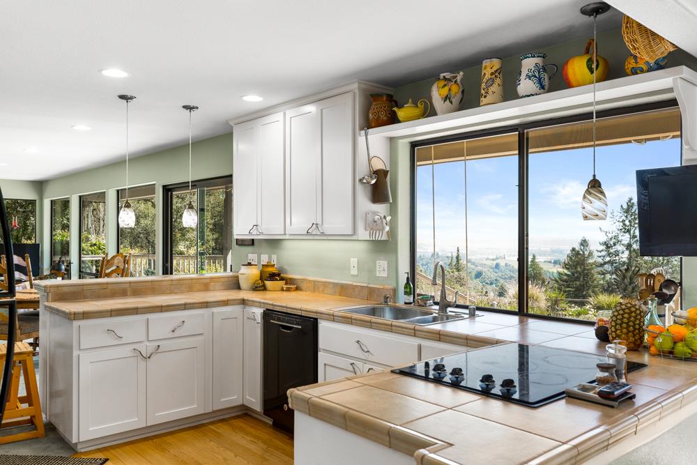 503 Caudill Road Watsonville, CA 95076 - Photo 11 of 39 Gallery Image 11