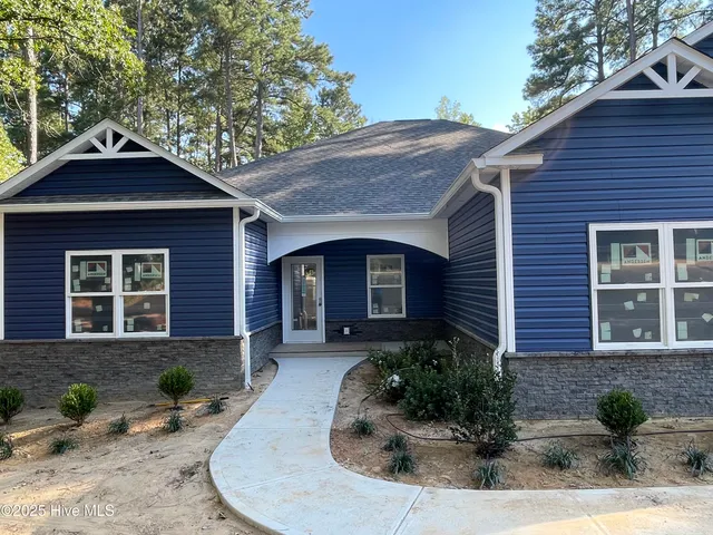 $595,000 | 107 Devonshire Avenue West, West End, NC 27376