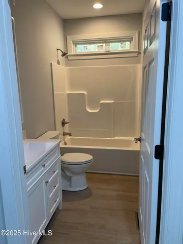 $595,000 | 107 Devonshire Avenue West, West End, NC 27376