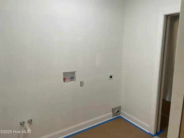 $595,000 | 107 Devonshire Avenue West, West End, NC 27376