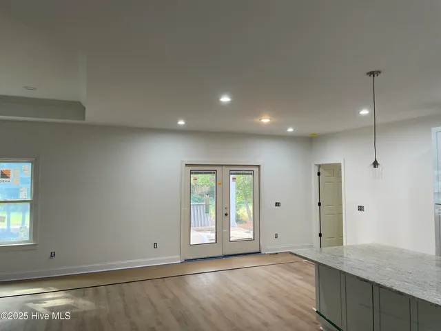 $595,000 | 107 Devonshire Avenue West, West End, NC 27376