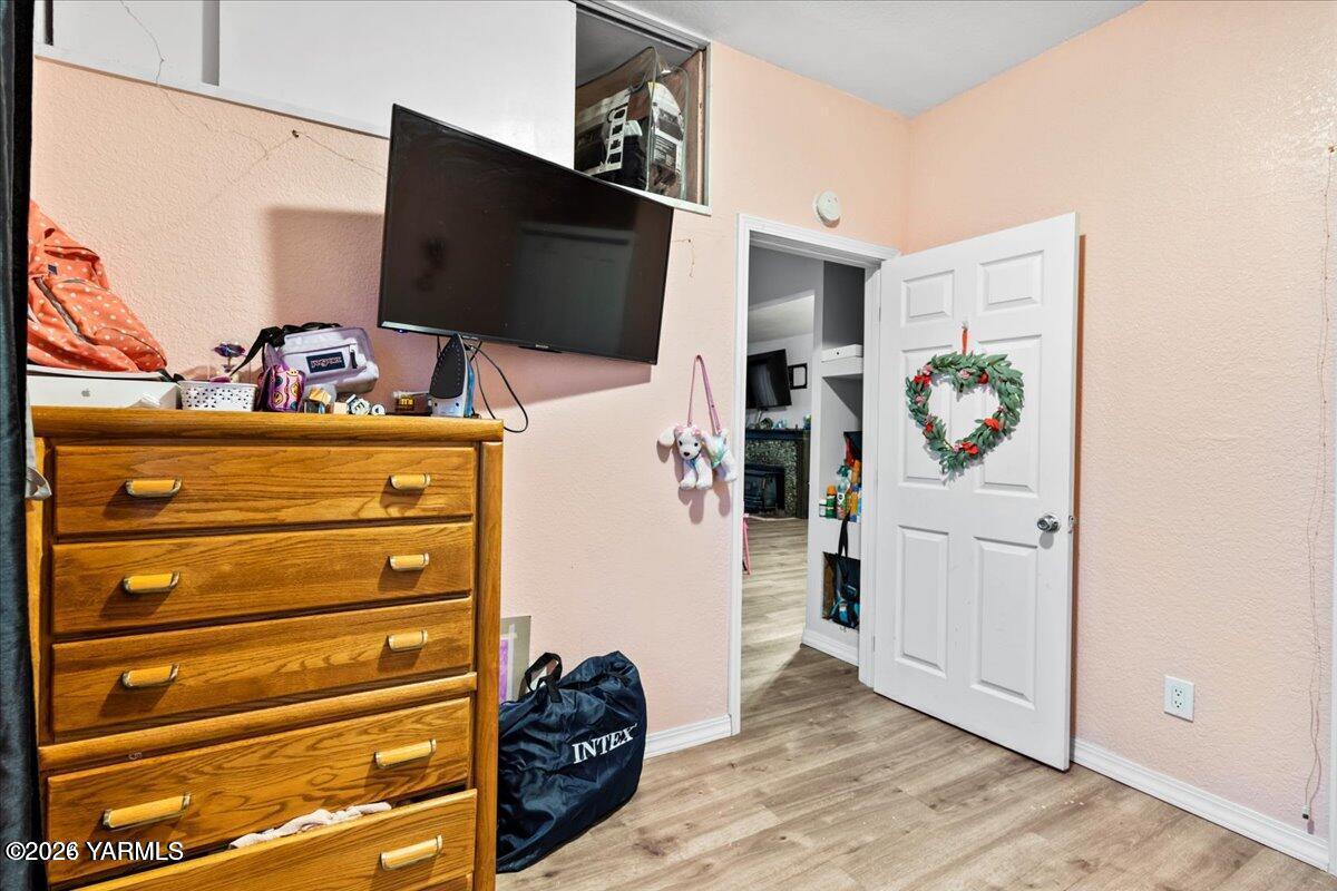 412 Bridge Street Granger, WA 98932 - Photo 14 of 25 20241223215902905374000000-o