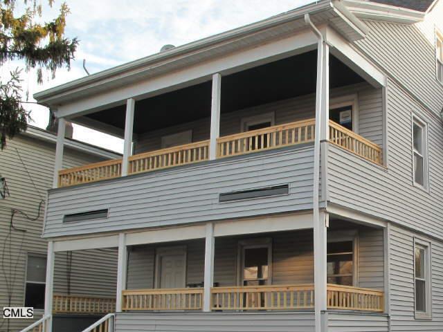408 Carroll Avenue Bridgeport, CT 06607 - Photo 1 of 1 Gallery Image 1