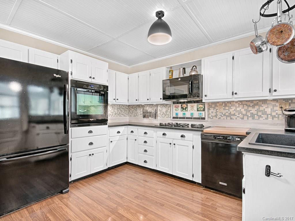 14 Ballard Road Weaverville, NC 28787 - Photo 10 of 24 Gallery Image 10