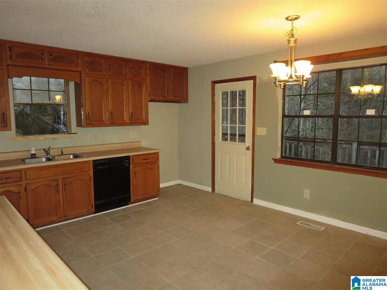 6504 Mobley Lane Pinson, AL 35126 - Photo 5 of 11